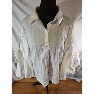 Linea Donna Y2K Button Down Bell Sleeve Lace Up Sleeve Blouse